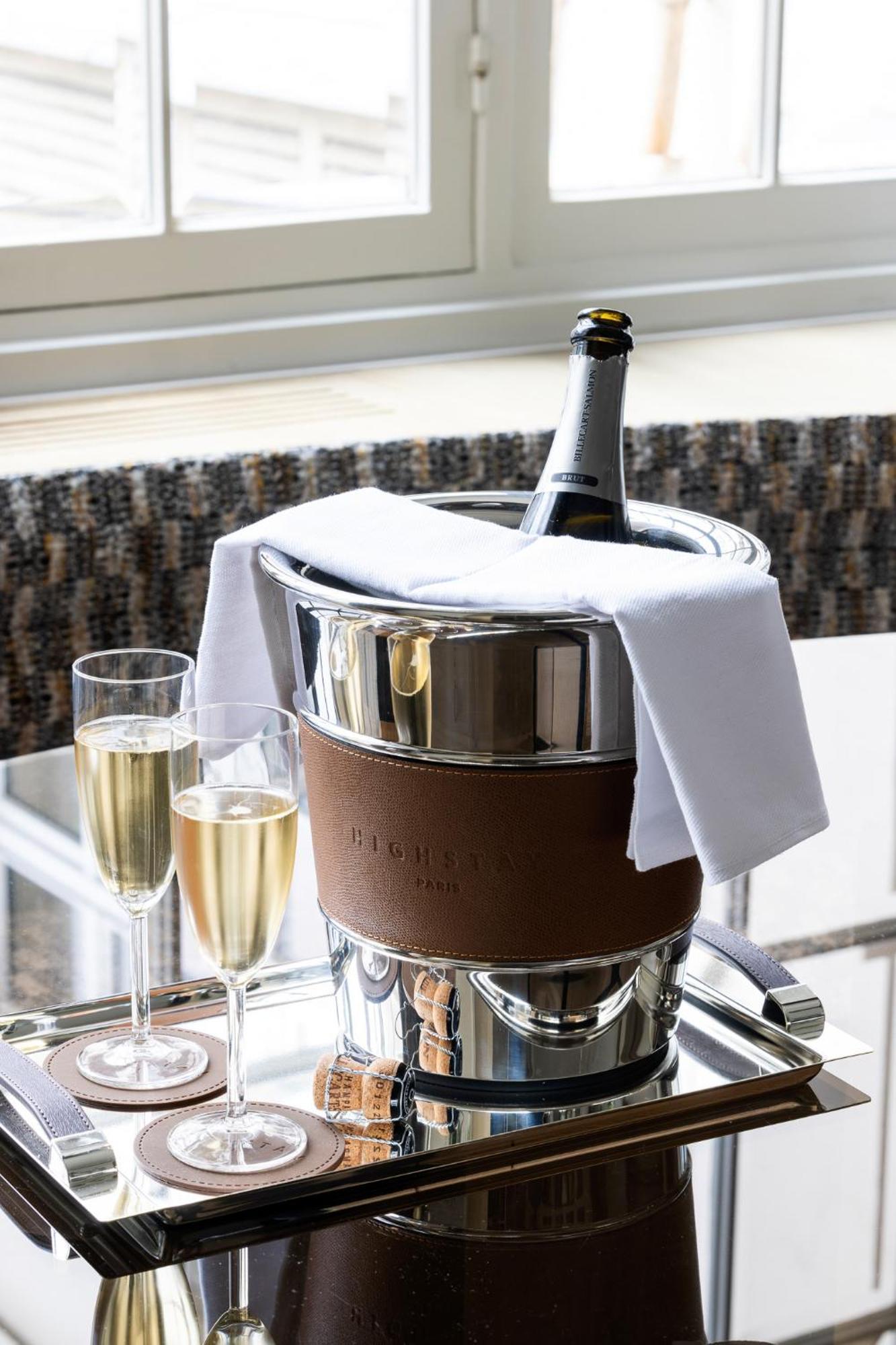 Highstay - Luxury Serviced Apartments - Louvre Paris Bagian luar foto