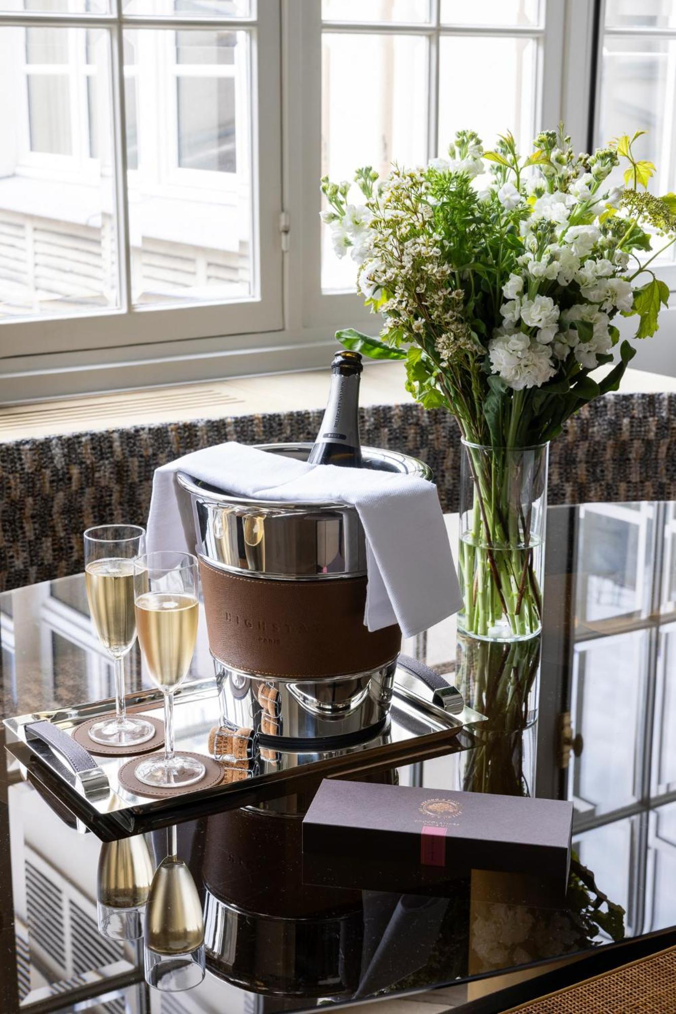 Highstay - Luxury Serviced Apartments - Louvre Paris Bagian luar foto